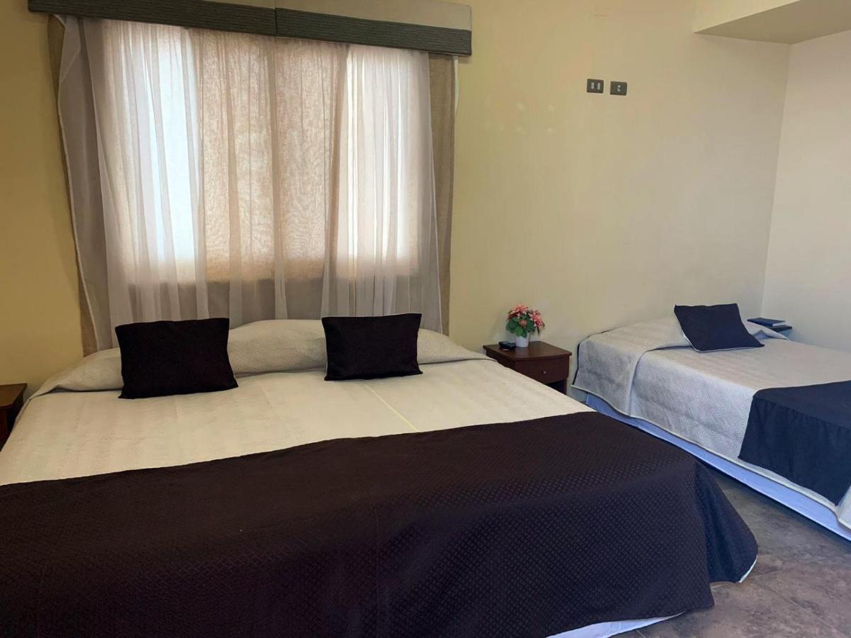 קאלאמה Juku Hostal מראה חיצוני תמונה
