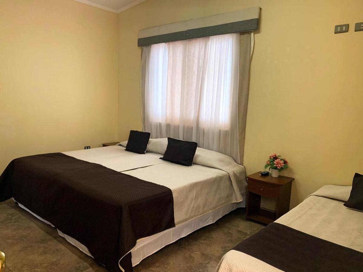 קאלאמה Juku Hostal מראה חיצוני תמונה