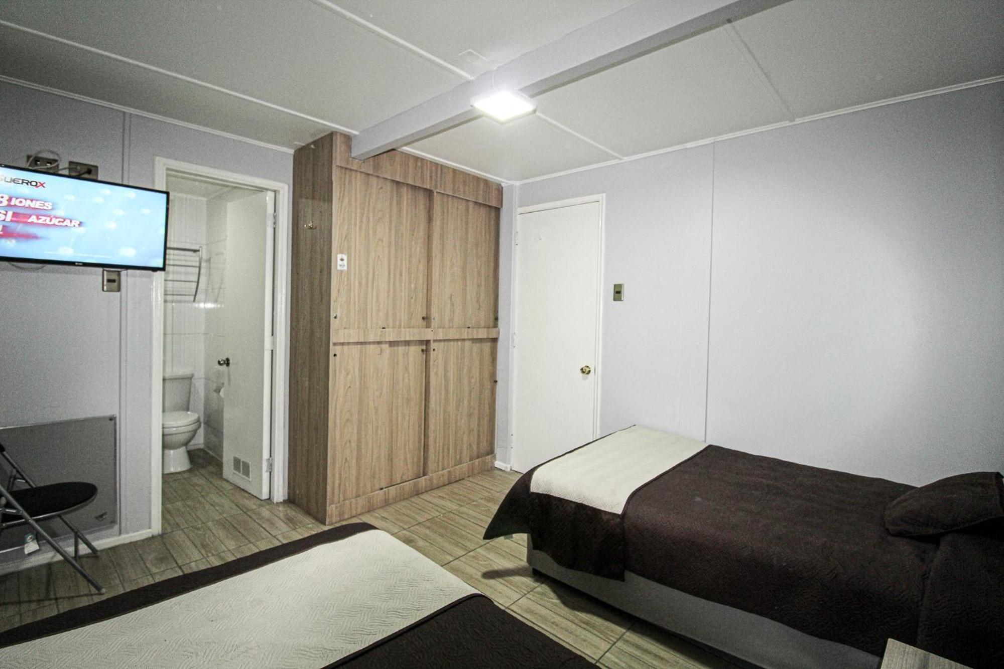 קאלאמה Juku Hostal מראה חיצוני תמונה
