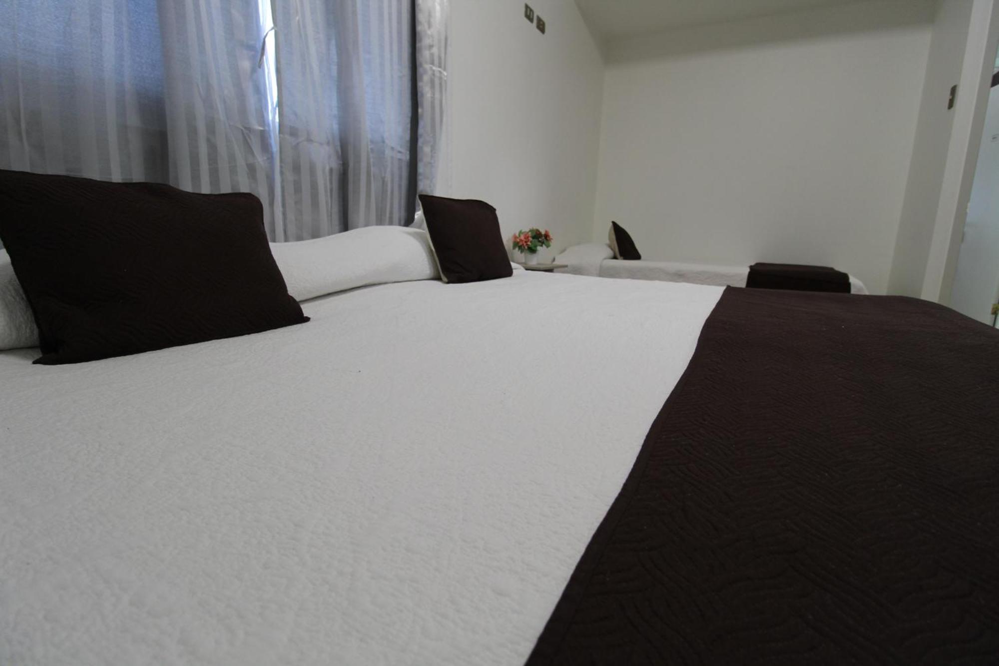 קאלאמה Juku Hostal מראה חיצוני תמונה