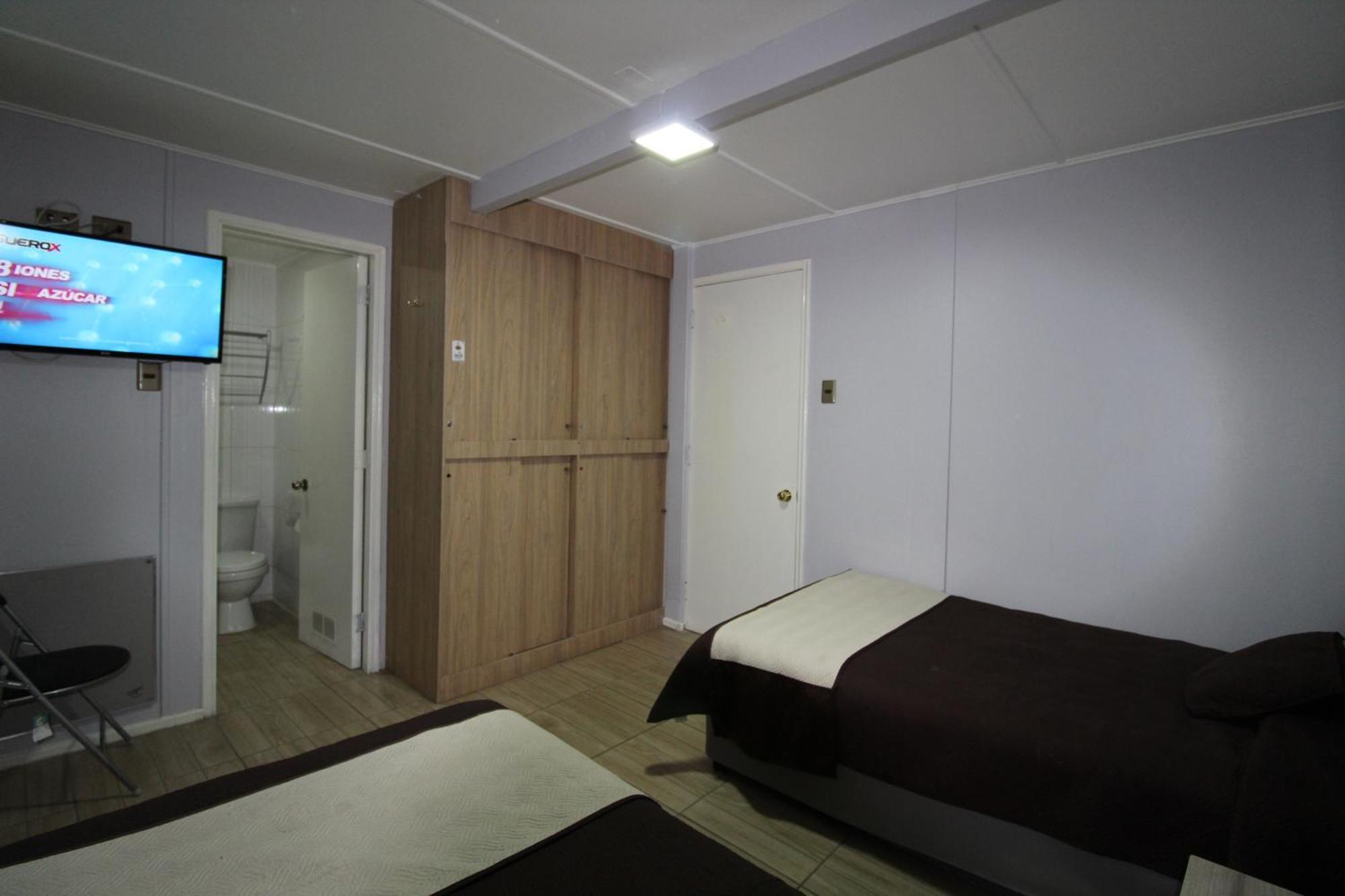 קאלאמה Juku Hostal מראה חיצוני תמונה
