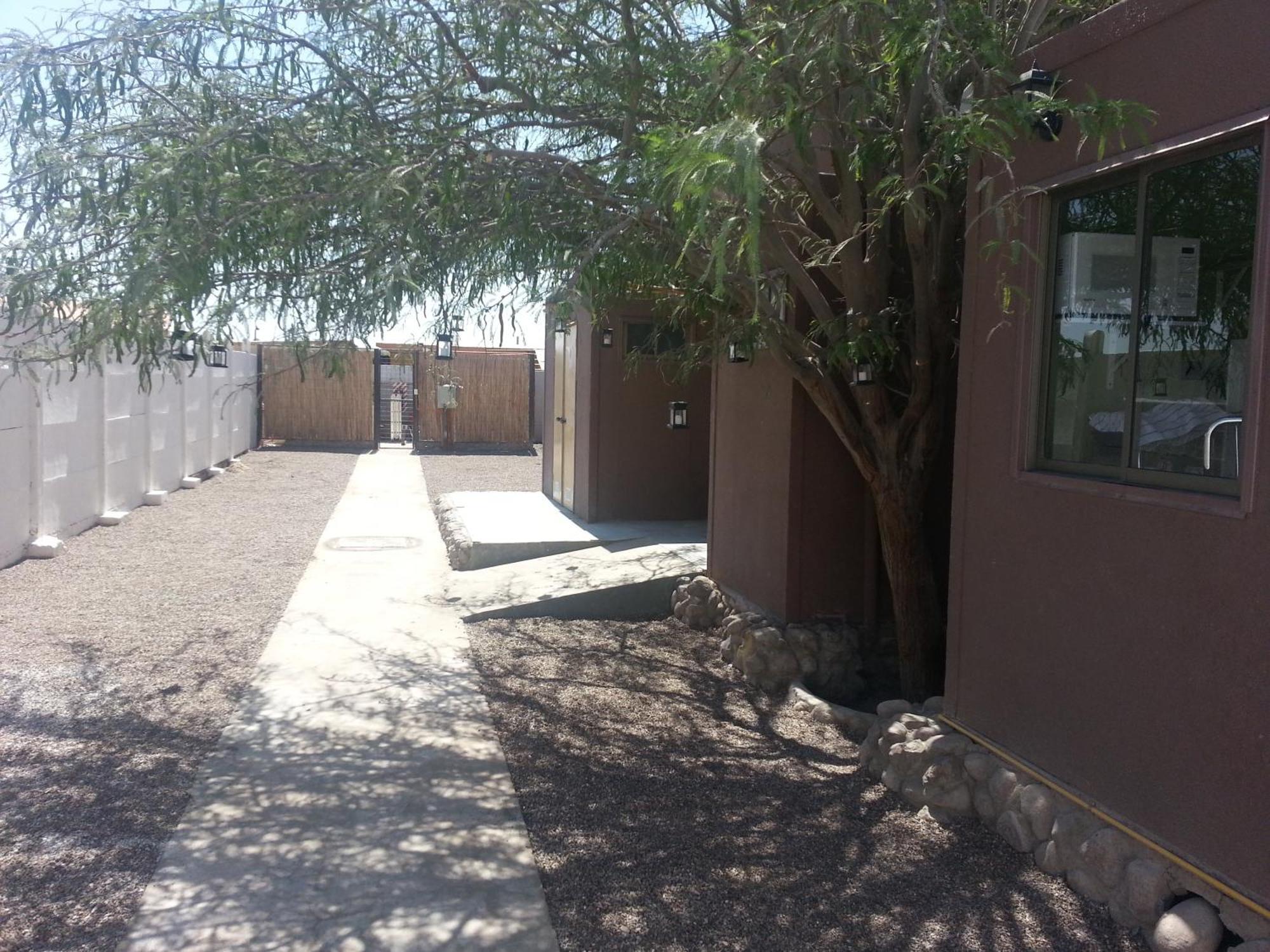 קאלאמה Juku Hostal מראה חיצוני תמונה